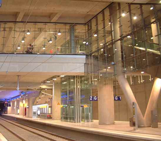 ICE Bahnhof Köln Bonn gebo